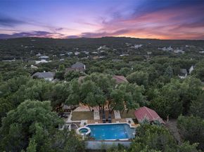 201 Cowal DR N, Spicewood TX 78669