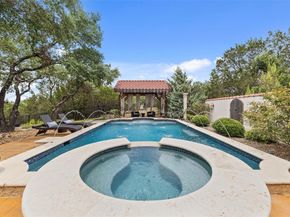 201 Cowal DR N, Spicewood TX 78669
