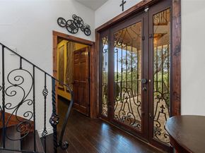 201 Cowal DR N, Spicewood TX 78669