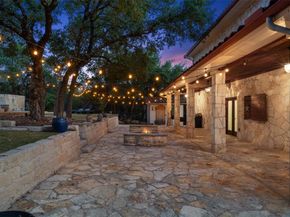201 Cowal DR N, Spicewood TX 78669