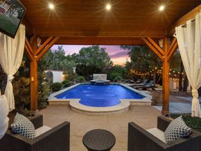 201 Cowal DR N, Spicewood TX 78669
