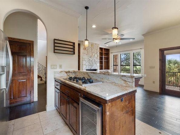 201 Cowal DR N, Spicewood TX 78669