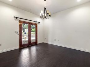201 Cowal DR N, Spicewood TX 78669