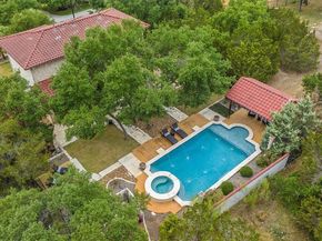 201 Cowal DR N, Spicewood TX 78669