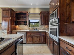201 Cowal DR N, Spicewood TX 78669