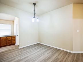 220 Valona LOOP, Round Rock TX 78681