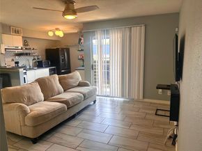 1840 Burton DR 103, Austin TX 78741