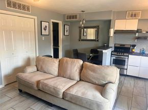 1840 Burton DR 103, Austin TX 78741