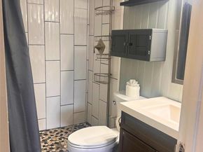 1840 Burton DR 103, Austin TX 78741