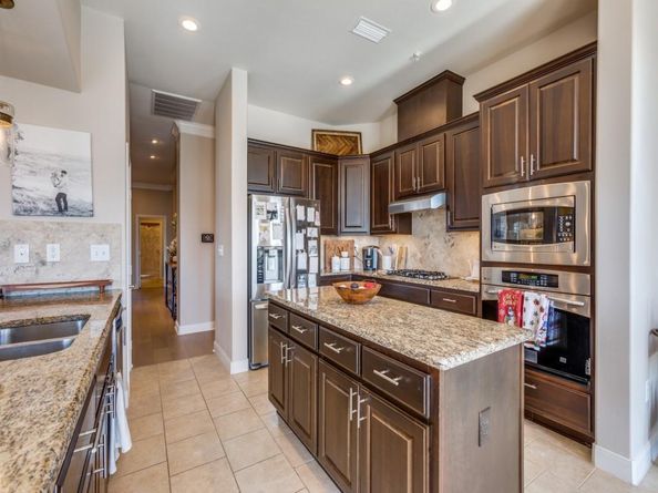 7800 Southwest PKWY 2020, Austin TX 78735