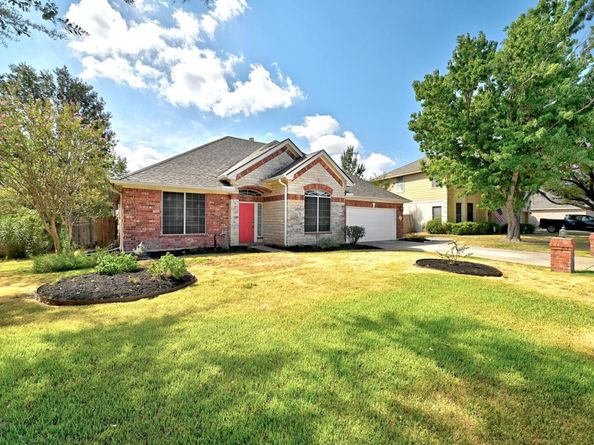 124 Stonehedge BLVD, Georgetown TX 78626