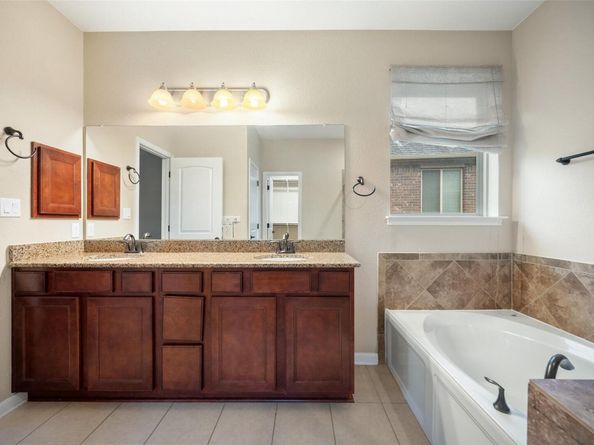 5013 Pyrenees PASS, Austin TX 78738