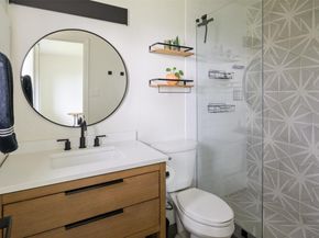 304 Skyloop DR, Austin TX 78745