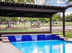 112 Venture BLVD S, Point Venture TX 78645