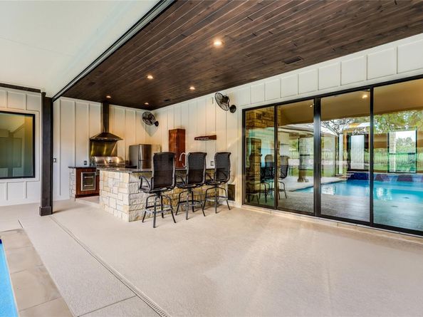 112 Venture BLVD S, Point Venture TX 78645
