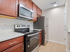 114 E 31st ST 112, Austin TX 78705