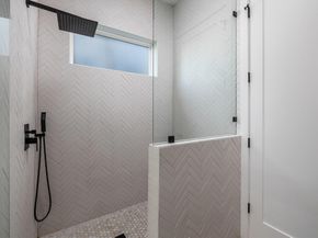 18206 Fair LN, Jonestown TX 78645