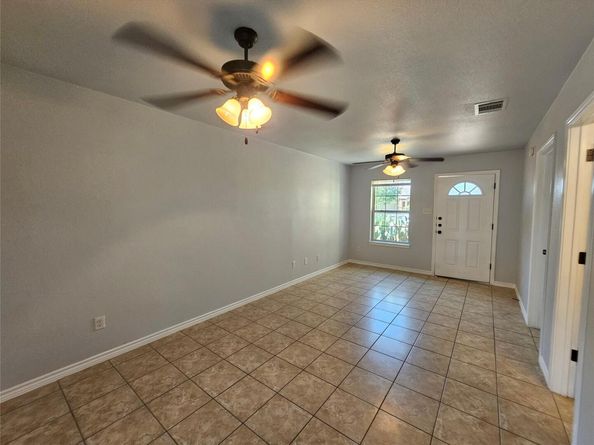 154 Sierra Rose LOOP, Georgetown TX 78626