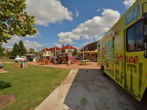 1600 Ashberry DR, Austin TX 78723