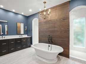 121 Burgess LN, Austin TX 78738