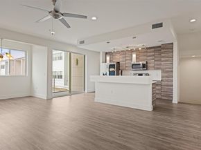 604 N Bluff DR 244, Austin TX 78745