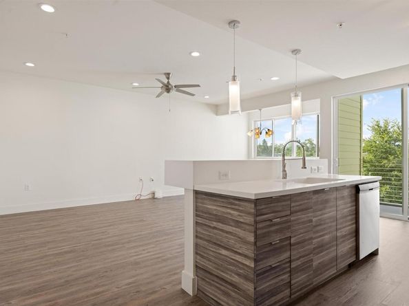 604 N Bluff DR 244, Austin TX 78745