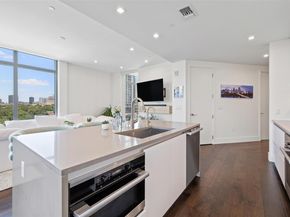 501 West Ave 804, Austin TX 78701