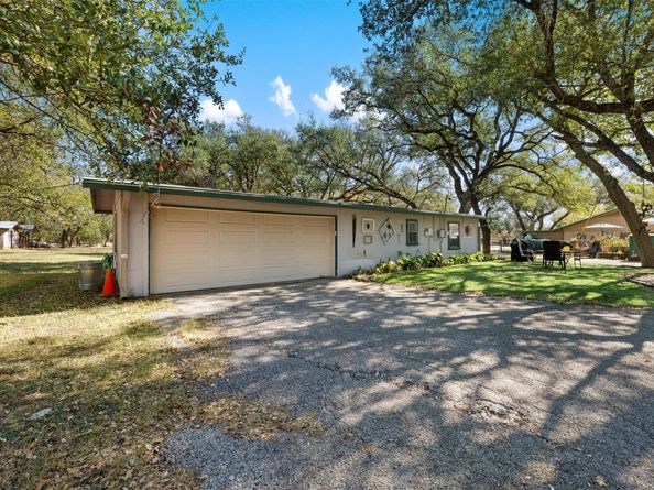 1109 Cedar Park DR, Cedar Park TX 78613