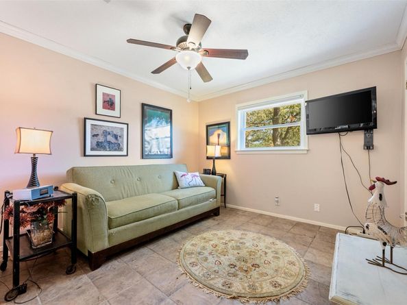 1109 Cedar Park DR, Cedar Park TX 78613