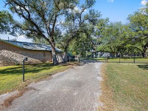 1109 Cedar Park DR, Cedar Park TX 78613