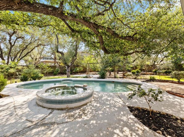 4217 Greystone DR N, Austin TX 78731