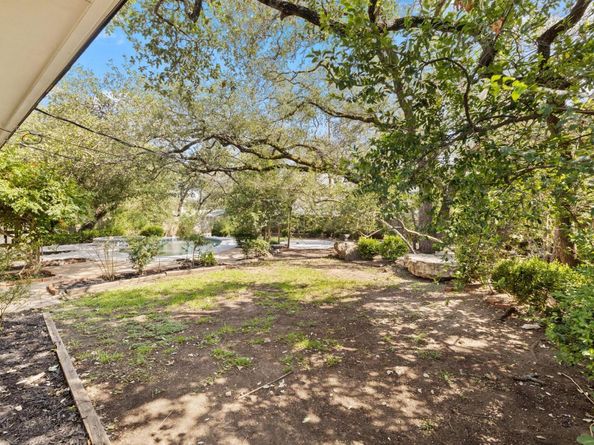 4217 Greystone DR N, Austin TX 78731