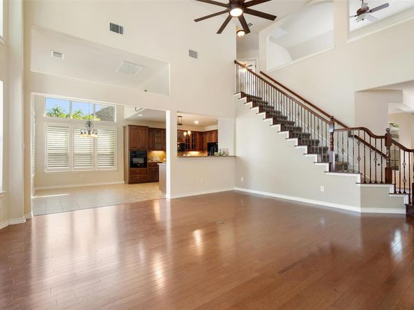 304 Las Colinas DR, Georgetown TX 78628