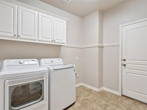 304 Las Colinas DR, Georgetown TX 78628