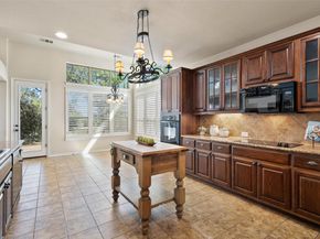 304 Las Colinas DR, Georgetown TX 78628