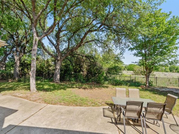 304 Las Colinas DR, Georgetown TX 78628