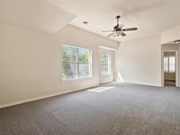 304 Las Colinas DR, Georgetown TX 78628