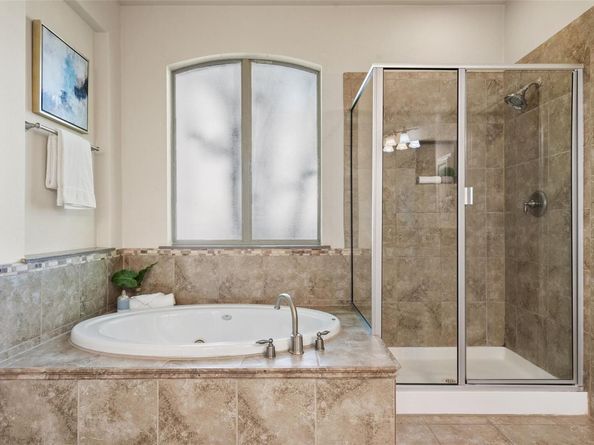 304 Las Colinas DR, Georgetown TX 78628