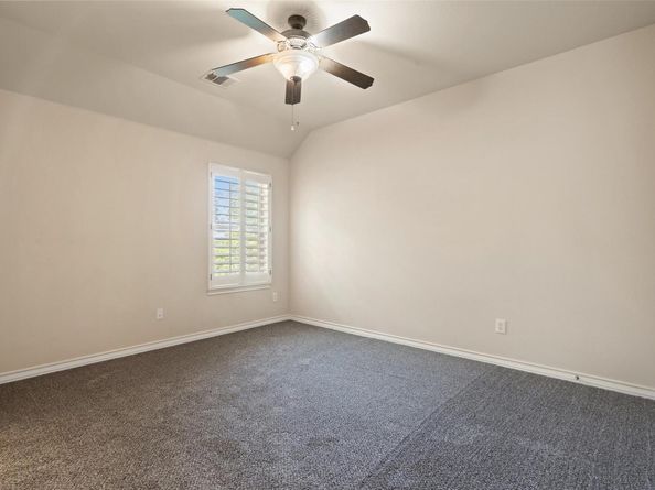 304 Las Colinas DR, Georgetown TX 78628