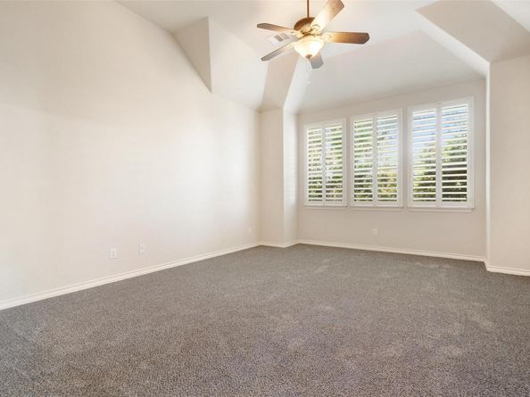 304 Las Colinas DR, Georgetown TX 78628