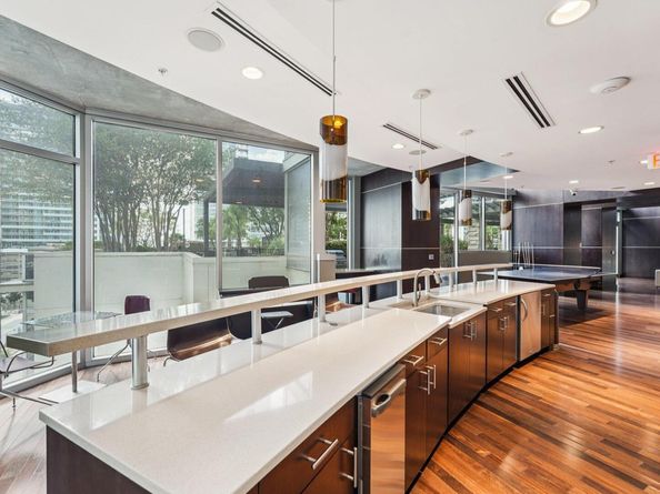360 Nueces ST 3701, Austin TX 78701