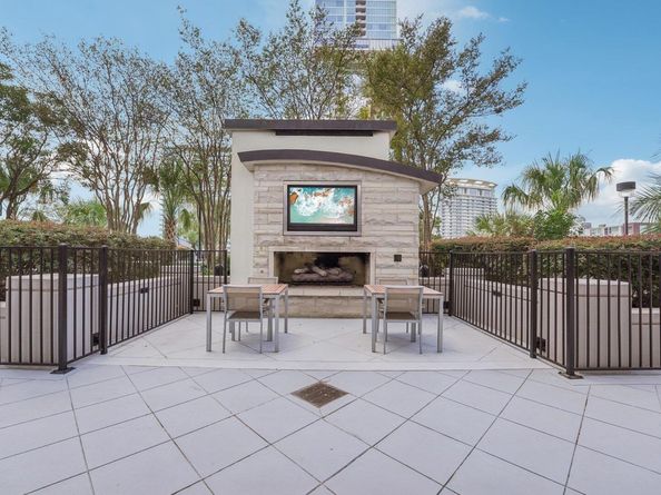 360 Nueces ST 3701, Austin TX 78701
