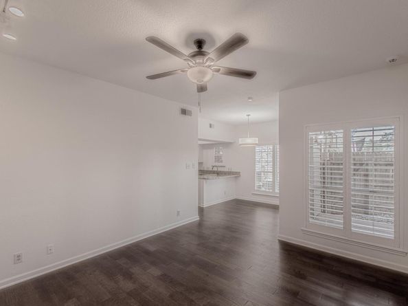 3809 Spicewood Springs RD 105, Austin TX 78759
