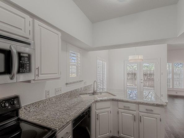 3809 Spicewood Springs RD 105, Austin TX 78759