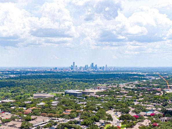 3809 Spicewood Springs RD 105, Austin TX 78759