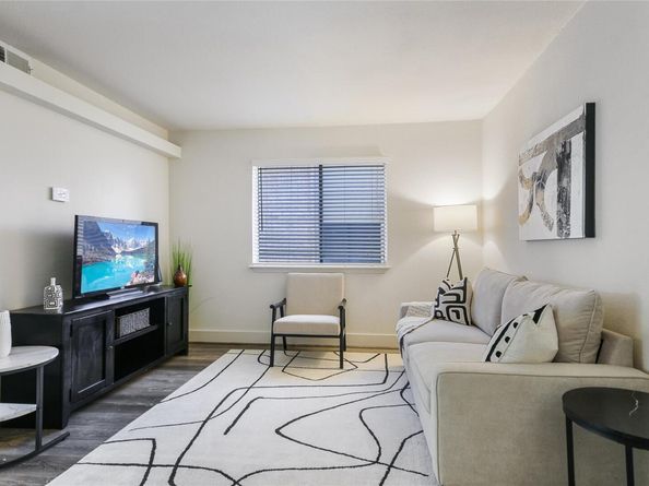 1200 Fairmount Ave, Austin TX 78704