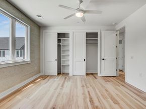 4127 E 12th ST 4, Austin TX 78721