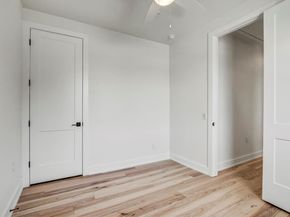 4127 E 12th ST 4, Austin TX 78721