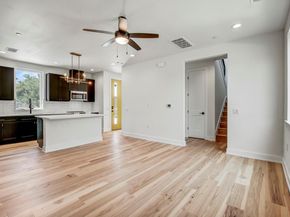 4127 E 12th ST 4, Austin TX 78721