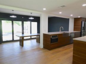808 Vanguard ST, Lakeway TX 78734
